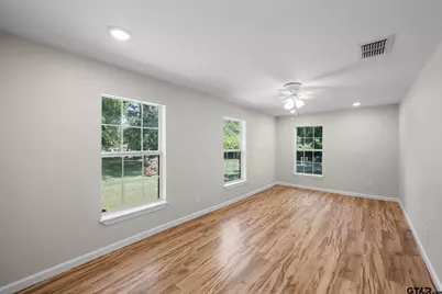 607 E Duval, Troup, TX 75789 - Photo 15