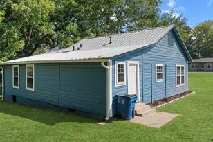 607 E Duval, Troup, TX 75789 - Photo 23