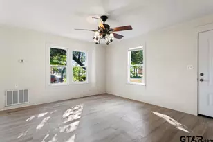 107 Mallory St, Lindale, TX 75771 - Photo 13