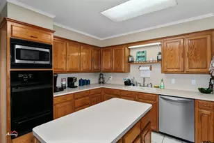 179 N Fork Cove, Kilgore, TX 75662 - Photo 9