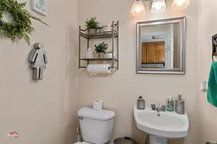 179 N Fork Cove, Kilgore, TX 75662 - Photo 15