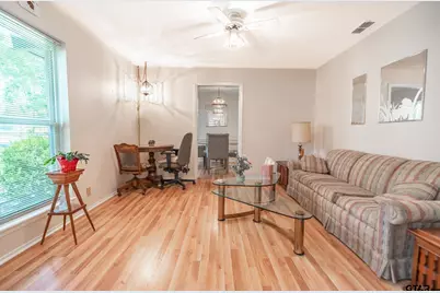 1720 Kimwood Ln, Tyler, TX 75703 - Photo 9