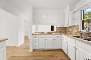 308 Canterbury Ct, Tyler, TX 75703 - Photo 9