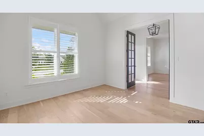 1242 Colt, Tyler, TX 75703 - Photo 5