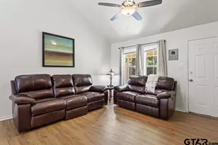 361 Jason Dr, Bullard, TX 75757 - Photo 5