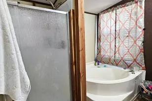 301 An County Rd 1370, Palestine, TX 75801 - Photo 15