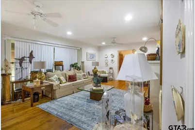 301 E Blair, Mineola, TX 75773 - Photo 9