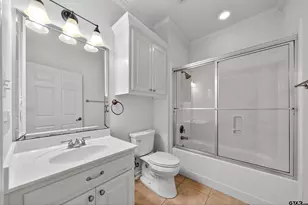 1869 Hollylake Cir, Tyler, TX 75703 - Photo 9