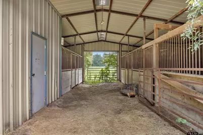 3679 Fm 858, Ben Wheeler, TX 75754 - Photo 17