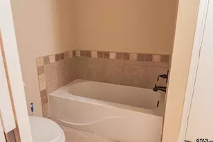 421 W Cumberland Rd, Tyler, TX 75703 - Photo 21