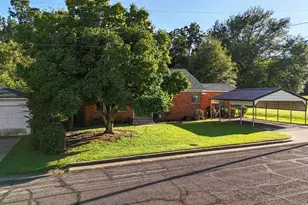 1919 Ferdell St, Tyler, TX 75701 - Photo 5