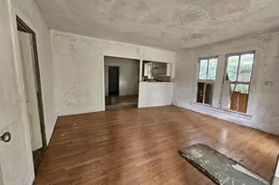 607 Rainey St, Palestine, TX 75801 - Photo 7