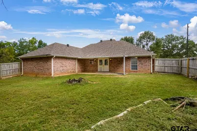 708 E Paschal Street, Troup, TX 75789 - Photo 27