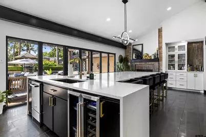 1300 Montclair St, Longview, TX 75601 - Photo 5