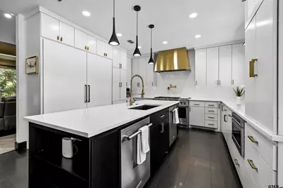 1300 Montclair St, Longview, TX 75601 - Photo 7