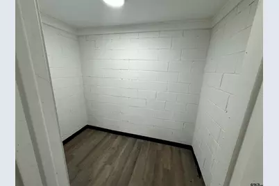 2410 Angeline St, Kilgore, TX 75662 - Photo 9