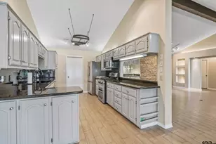 222 County Rd 2430, Mineola, TX 75773 - Photo 15