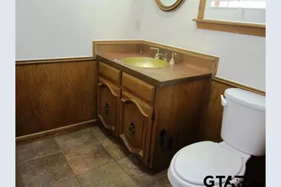 401 Woodland Hills, Tyler, TX 75701 - Photo 13