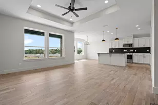 16525 Crossing Cir, Lindale, TX 75771 - Photo 7