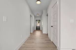 16525 Crossing Cir, Lindale, TX 75771 - Photo 3