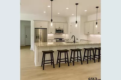 990 Mallard, Lindale, TX 75771 - Photo 3