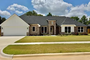 990 Mallard, Lindale, TX 75771 - Photo 1