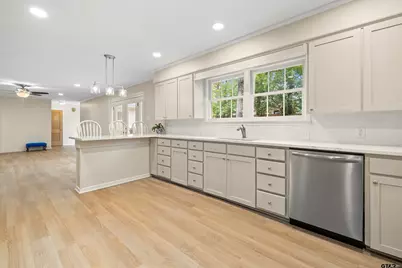 1602 Dennis Dr, Tyler, TX 75701 - Photo 7