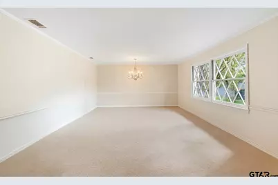 1602 Dennis Dr, Tyler, TX 75701 - Photo 3