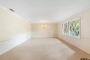 1602 Dennis Dr, Tyler, TX 75701 - Photo 3