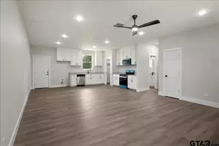 382 Pecos St, Bullard, TX 75757 - Photo 3