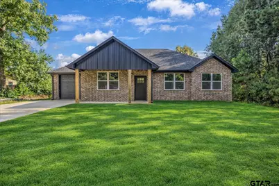 382 Pecos St, Bullard, TX 75757 - Photo 1