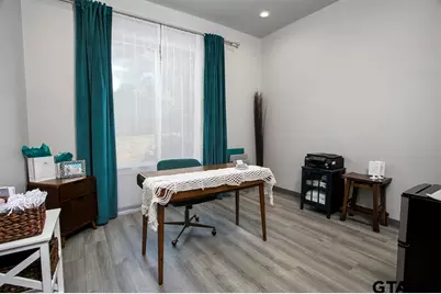 7925 S. Broadway Building 4, Tyler, TX 75703 - Photo 3