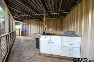 319 Spruce St, Van, TX 75790 - Photo 27