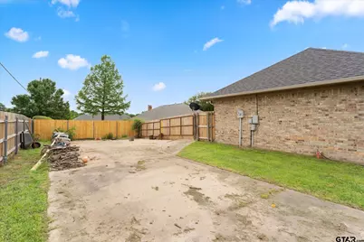 3006 Masters Drive, Mount Pleasant, TX 75455 - Photo 7