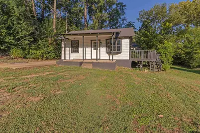 2527 S Robertson Ave, Tyler, TX 75701 - Photo 1