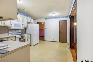 12379 Chapman Rd, Tyler, TX 75708 - Photo 15