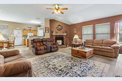 501 Asher, Lindale, TX 75771 - Photo 25