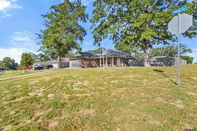 501 Asher, Lindale, TX 75771 - Photo 11