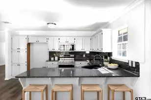 103 Lyle St, Gladewater, TX 75647 - Photo 5