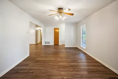 108 Glenwood Dr, Palestine, TX 75801 - Photo 3