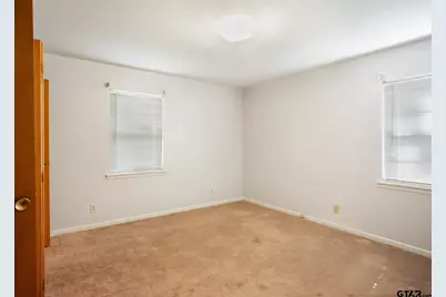108 Glenwood Dr, Palestine, TX 75801 - Photo 17
