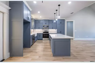 1003 Karen Dr, Lindale, TX 75771 - Photo 9