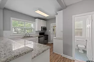 513 E Young St, Longview, TX 75602 - Photo 21