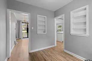 513 E Young St, Longview, TX 75602 - Photo 27