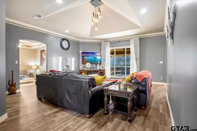 5112 Timber Creek, Tyler, TX 75703 - Photo 5