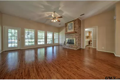 532 Woodside Dr, Hideaway, TX 75771 - Photo 5