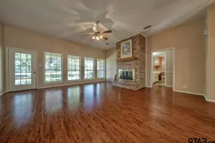 532 Woodside Dr, Hideaway, TX 75771 - Photo 3