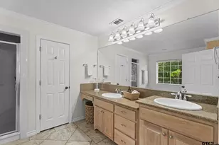 16691 S Lakeview Dr, Troup, TX 75789 - Photo 13