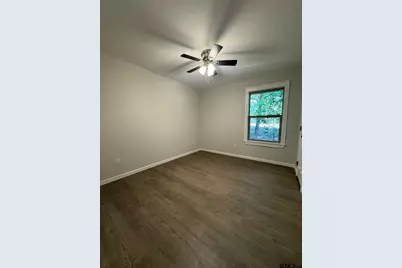 207 Westview St, Palestine, TX 75803 - Photo 11