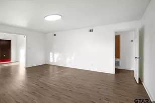 2110 Crestwood Dr, Tyler, TX 75701 - Photo 5